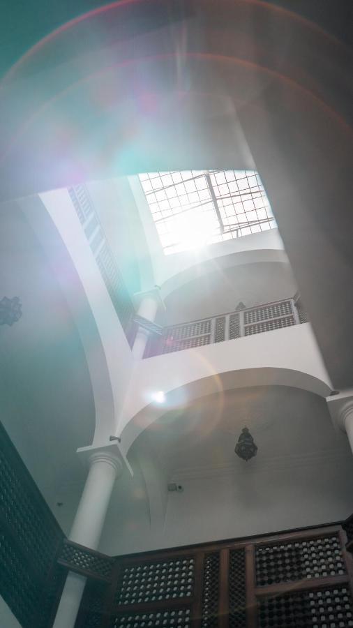 The Riad Hostel Танжер Экстерьер фото
