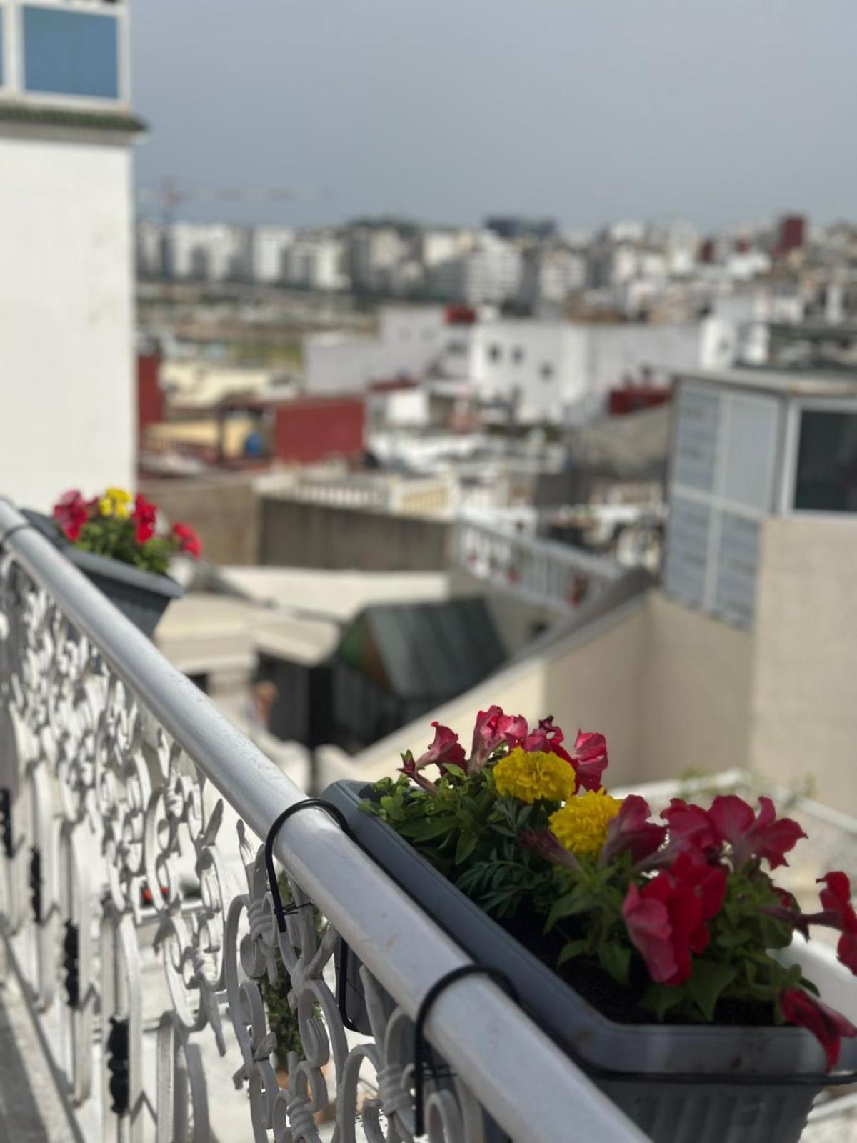 The Riad Hostel Танжер Экстерьер фото